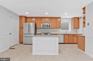 8424 Hollis Ln, Vienna, VA 22182 - Photo 12