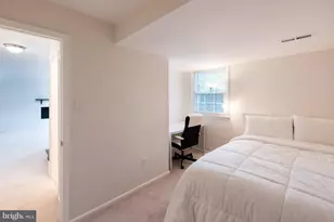 1618 Palm Springs Dr, Vienna, VA 22182 - Photo 14