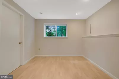 12607 Glenbrooke Woods Drive, Herndon, VA 20171 - Photo 32
