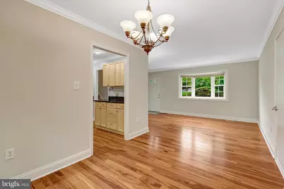 12607 Glenbrooke Woods Drive, Herndon, VA 20171 - Photo 14