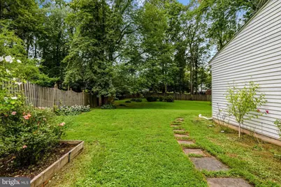 12607 Glenbrooke Woods Drive, Herndon, VA 20171 - Photo 36