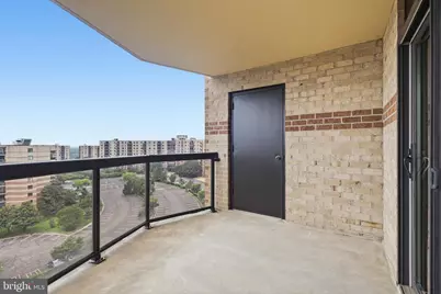 8340 Greensboro Drive #923, McLean, VA 22102 - Photo 18