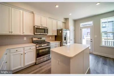 14064 Sunrise Valley Drive, Herndon, VA 20171 - Photo 10