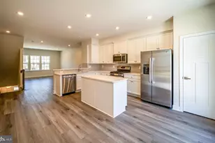 14064 Sunrise Valley Dr, Herndon, VA 20171 - Photo 8