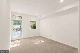 1324 Garden Wall Cir, Reston, VA 20194 - Photo 16