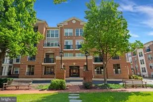 2901 Saintsbury Plaza, Fairfax, VA 22031 - Photo 1