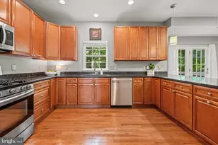 9150 Stonegarden Dr, Lorton, VA 22079 - Photo 10