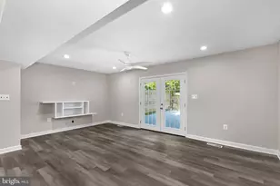 6612 Burlington Pl, Springfield, VA 22152 - Photo 8