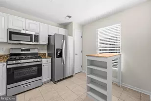 7501 Calderon Ct, Alexandria, VA 22306 - Photo 10