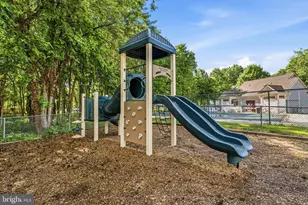 7501 Calderon Ct, Alexandria, VA 22306 - Photo 26