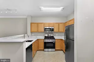 12000 Market St, Reston, VA 20190 - Photo 6