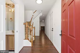 14214 Beddingfield Way, Centreville, VA 20121 - Photo 2