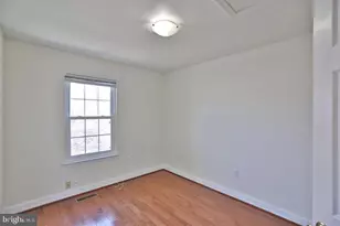 14214 Beddingfield Way, Centreville, VA 20121 - Photo 8