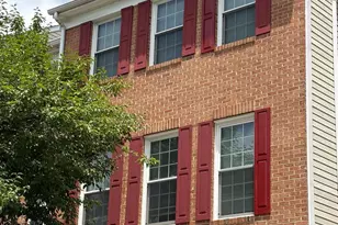 14214 Beddingfield Way, Centreville, VA 20121 - Photo 2
