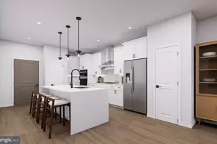 8131 Shining Star Ln, Vienna, VA 22182 - Photo 2