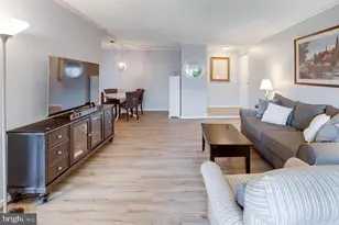10223 Valentino Dr, Oakton, VA 22124 - Photo 12