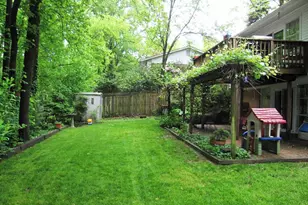 3913 Moss Dr, Annandale, VA 22003 - Photo 24