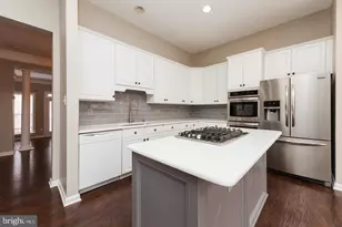 8131 Quinn Terrace, Vienna, VA 22180 - Photo 12