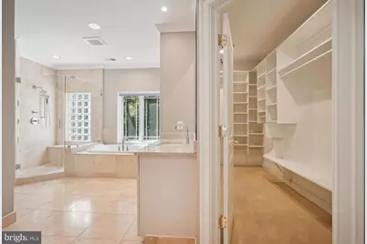 1530 Forest Villa Lane, McLean, VA 22101 - Photo 32
