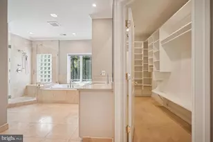 1530 Forest Villa Ln, McLean, VA 22101 - Photo 32