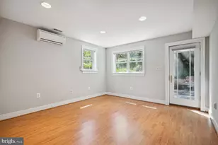 1530 Forest Villa Ln, McLean, VA 22101 - Photo 38