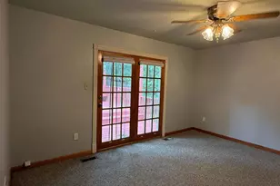 9613 Ashbourn Dr, Burke, VA 22015 - Photo 8