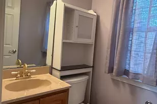 9613 Ashbourn Dr, Burke, VA 22015 - Photo 10