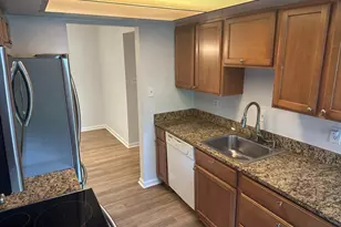 10223 Valentino Dr, Oakton, VA 22124 - Photo 14