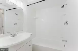 5800 Torington Dr, Springfield, VA 22152 - Photo 30