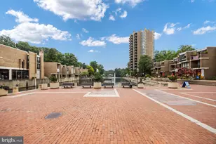 11471 W Washington Plaza W, Reston, VA 20190 - Photo 48