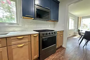 5359 Black Oak Dr, Fairfax, VA 22032 - Photo 8