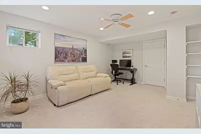 8213 Cottage Street, Vienna, VA 22180 - Photo 38