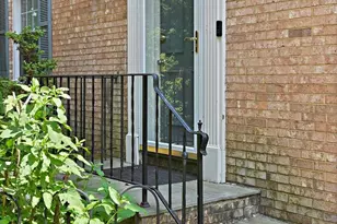 5267 Leestone Ct, Springfield, VA 22151 - Photo 4