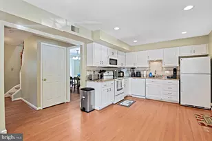 5267 Leestone Ct, Springfield, VA 22151 - Photo 10