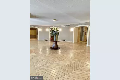 8340 Greensboro Drive #919, McLean, VA 22102 - Photo 20