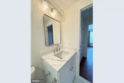 1811 Fallbrook Lane, Vienna, VA 22182 - Photo 20