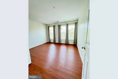 1811 Fallbrook Lane, Vienna, VA 22182 - Photo 14