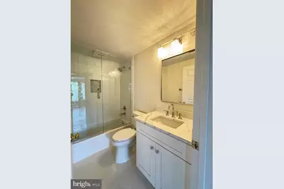1811 Fallbrook Lane, Vienna, VA 22182 - Photo 18