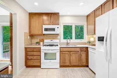4808 Bradford Drive, Annandale, VA 22003 - Photo 16