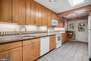 6216 Yellowstone Dr, Alexandria, VA 22312 - Photo 6