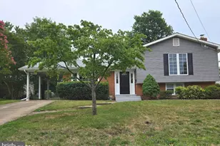 5906 King James Dr, Alexandria, VA 22310 - Photo 1