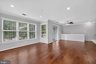 12825 Fair Briar Ln, Fairfax, VA 22033 - Photo 16