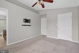 12825 Fair Briar Ln, Fairfax, VA 22033 - Photo 24