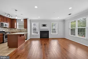 12825 Fair Briar Ln, Fairfax, VA 22033 - Photo 10