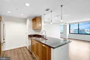 2451 Midtown Ave, Alexandria, VA 22303 - Photo 6