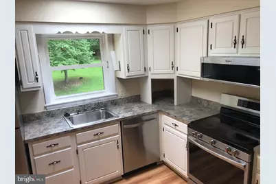 113 Kingsley Road SW, Vienna, VA 22180 - Photo 10