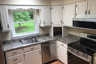 113 Kingsley Rd SW, Vienna, VA 22180 - Photo 10