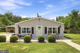 10512 Belmont Blvd, Lorton, VA 22079 - Photo 2