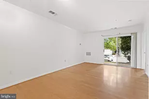 4525 Superior Square, Fairfax, VA 22033 - Photo 4