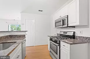 4525 Superior Square, Fairfax, VA 22033 - Photo 14
